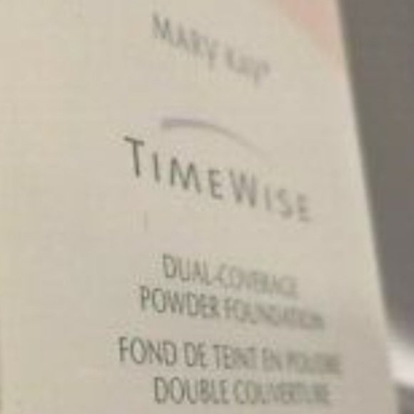 Mary Kay Beige 304 Dual Coverage Foundation. NIB. - Picture 3 of 5